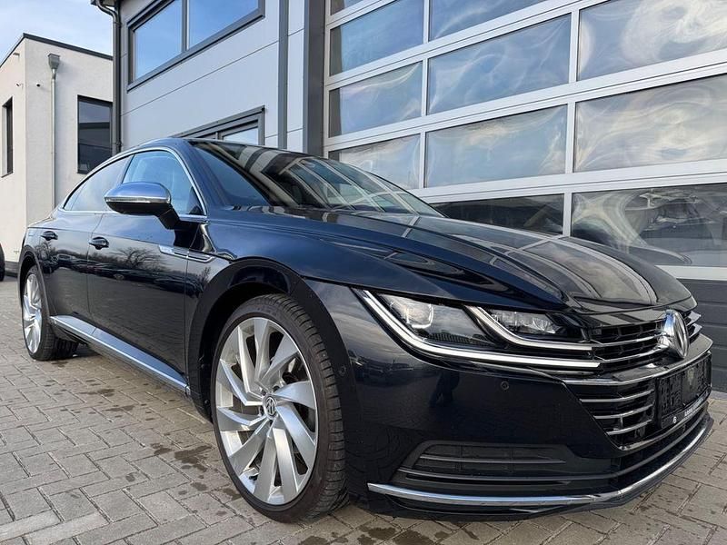 Gebraucht VW Arteon 190 PS (139 kW) 2018 Deep black Kleinwagen