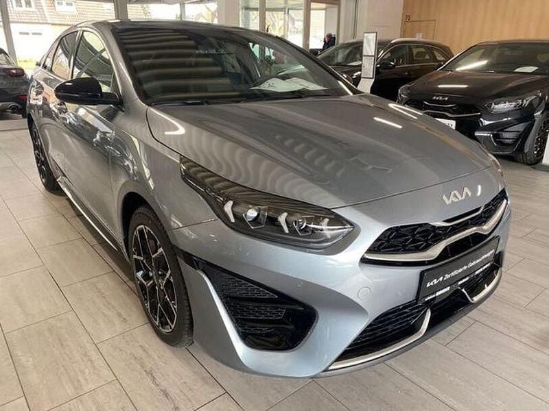 Neu Kia ProCeed GT-Line 140 PS (102 kW) 2025 (css) lunar silver m Kleinwagen