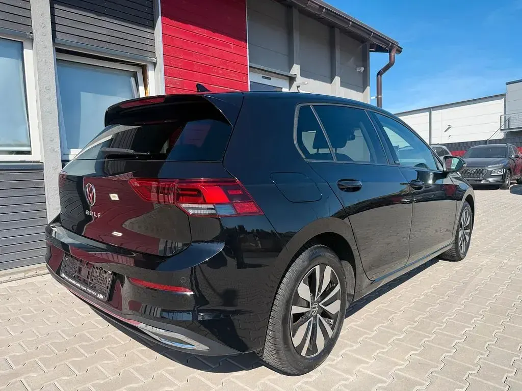 Gebraucht VW Golf VIII Move 150 PS (110 kW) 2023 Schwarz Limousine