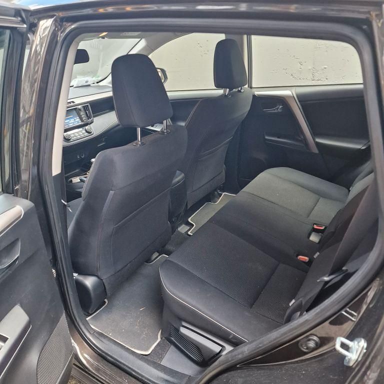 Gebraucht Toyota RAV4 Comfort 197 PS (144 kW) 2017 Schwarz SUV