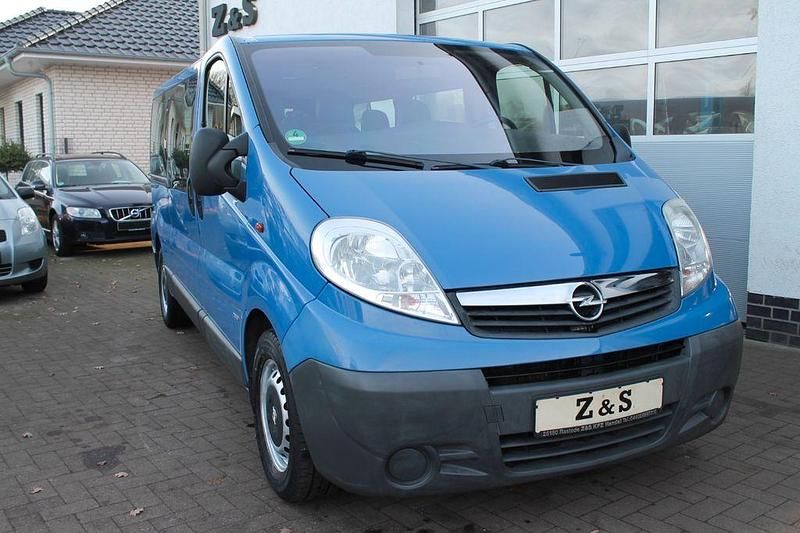 Blau Gebraucht 2014 Opel Vivaro Van / Kleinbus | 10.000 € (Teuer) - Bild 1/4