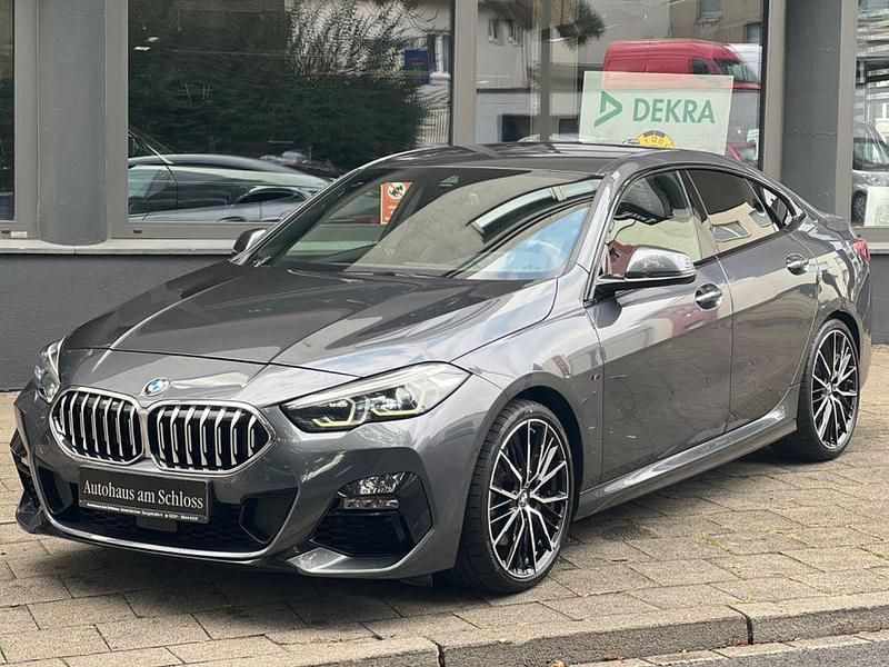 Grau Gebraucht 2020 BMW 220 M Sport Limousine | 26.450 € (Fairer Preis) - Bild 1/4