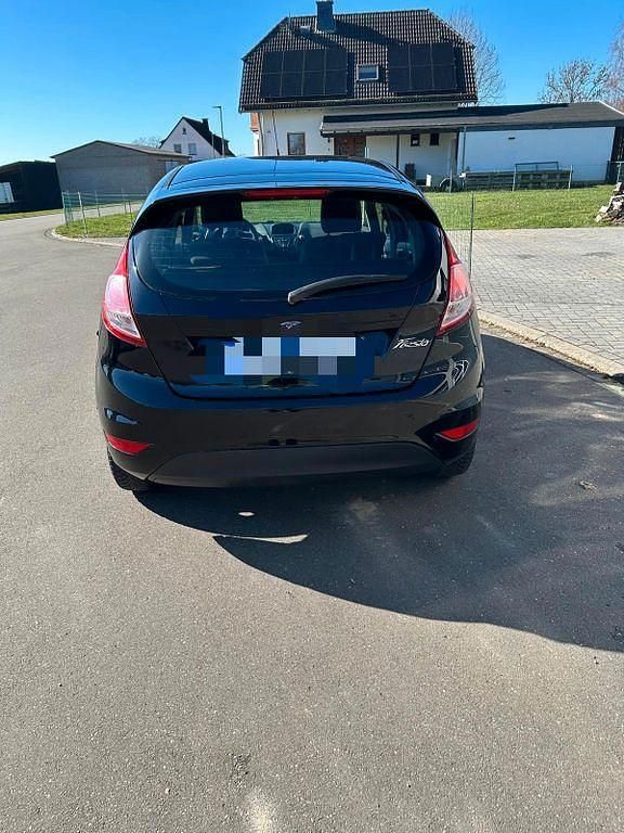 Gebraucht Ford Fiesta 82 PS (60 kW) 2017 Schwarz Kleinwagen