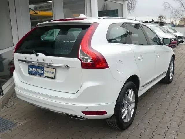 Gebraucht Volvo XC60 Summum 245 PS (180 kW) 2017 Weiß SUV