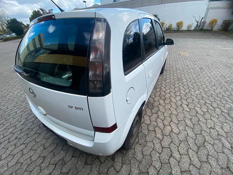Gebraucht Opel Meriva 125 PS (91 kW) 2009 Weiß Van / Kleinbus