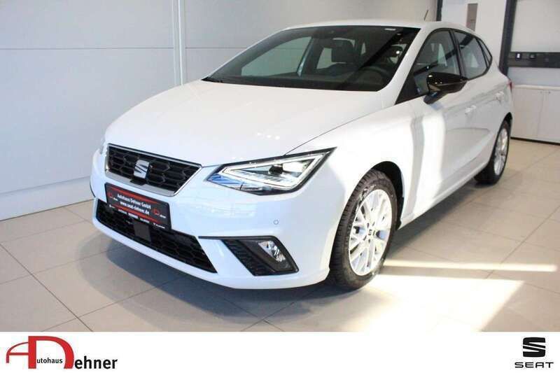 Nevada weiß Neu 2024 Seat Ibiza FR Limousine | 21.980 € (Superpreis) - Bild 1/4