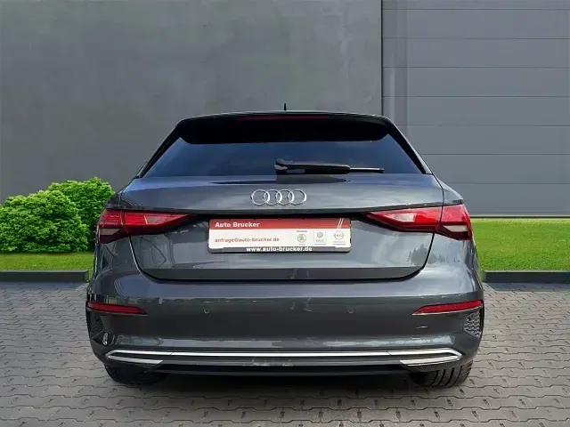 Gebraucht Audi A3 Advanced 110 PS (80 kW) 2023 Grau Limousine