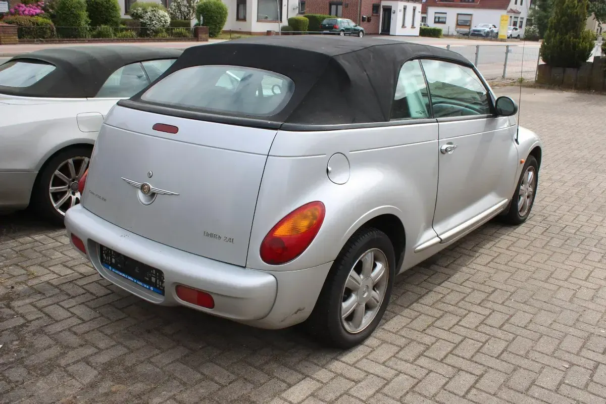 Używany Chrysler PT Cruiser 142 KM (104 kW) 2006 Srebrny Kabriolet