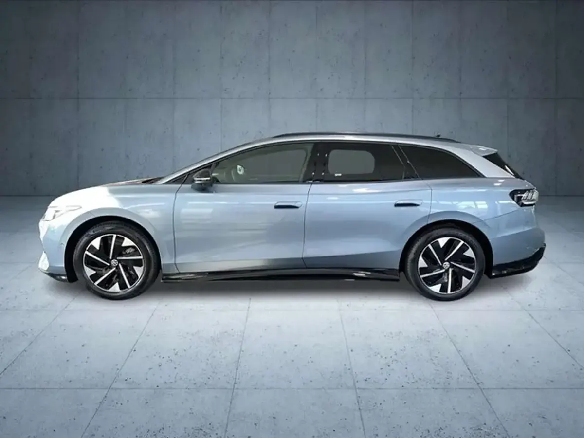 Neu VW ID.7 Pro 210 kW (286 PS) 2025 Stonewashed blue metallic Kombi