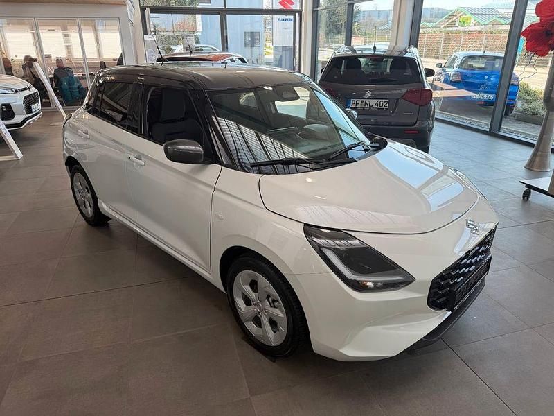 Neu Suzuki Swift Comfort 83 PS (61 kW) 2026 Weiß Kleinwagen