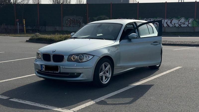 Gebraucht BMW 120 177 PS (130 kW) 2009 Blau Kleinwagen