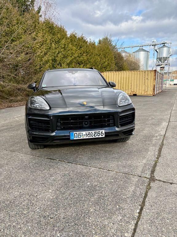 Second-hand Porsche Cayenne 460 CP (338 kW) 2023 Negru SUV