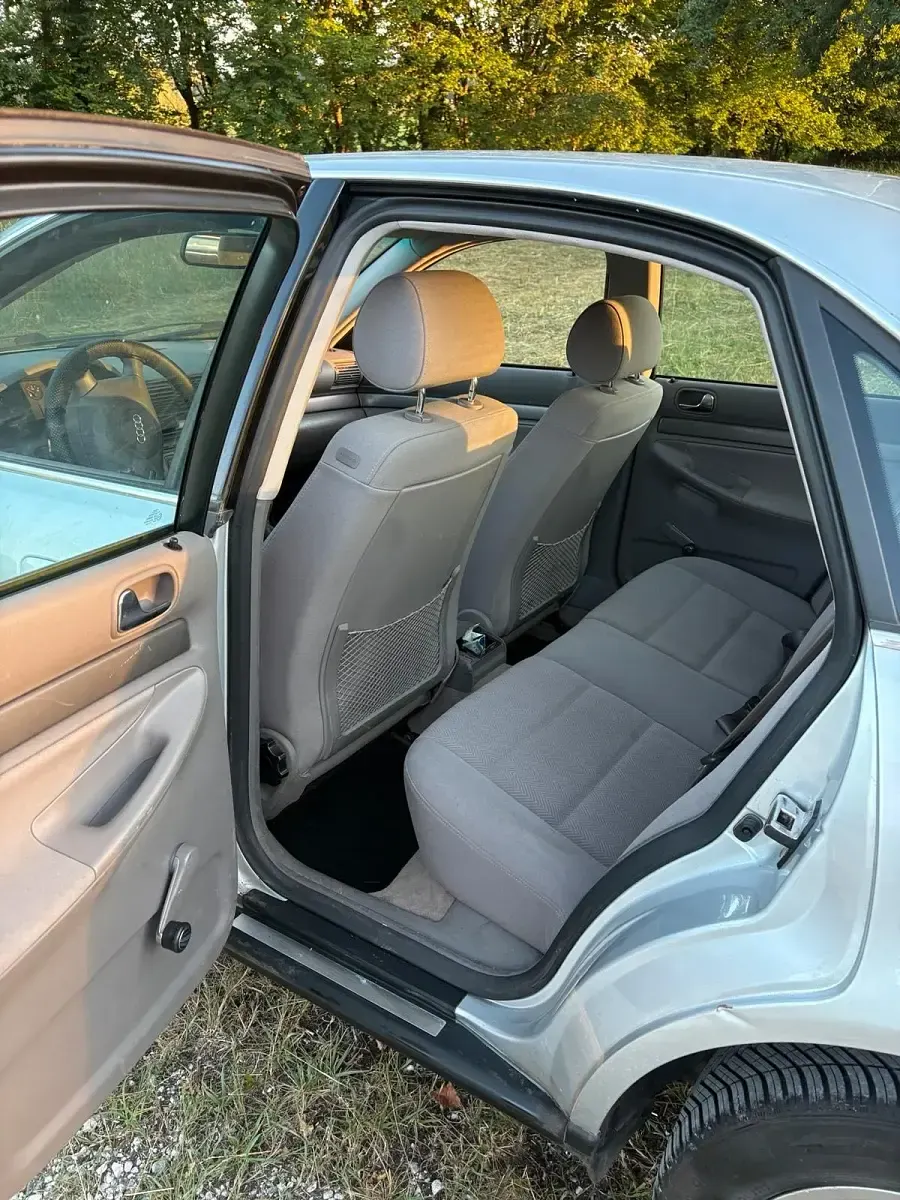 Gebraucht Audi A4 163 PS (119 kW) 2000 Silber Limousine