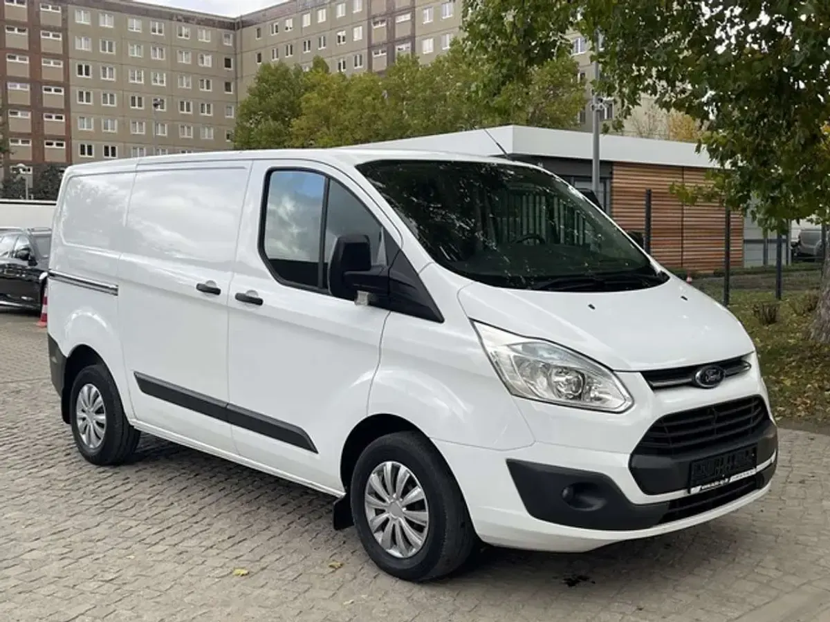 Używany Ford Transit Custom 101 KM (74 kW) 2014 Biały Van