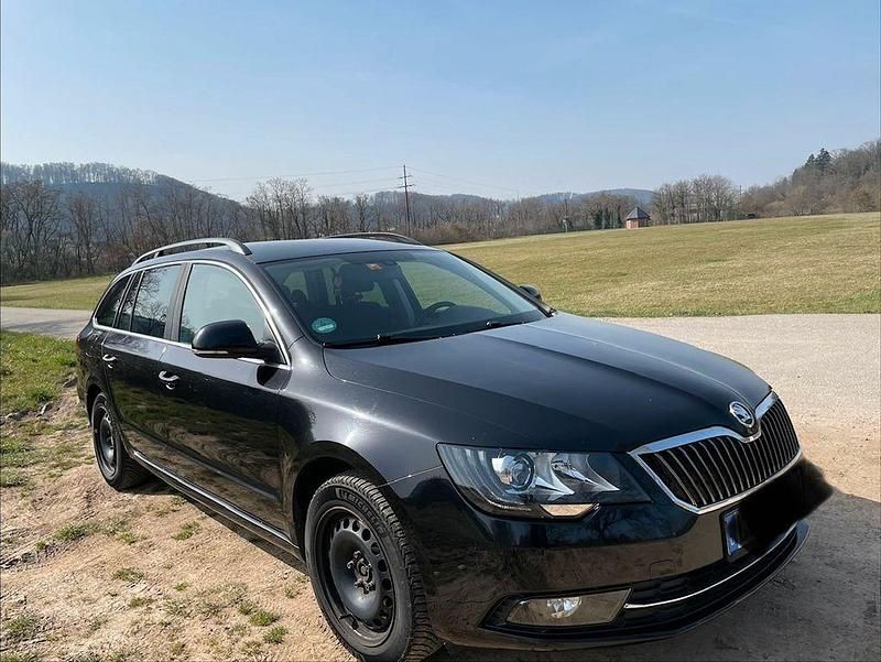 Gebraucht Skoda Superb Exclusive 170 PS (125 kW) 2014 Schwarz Kombi