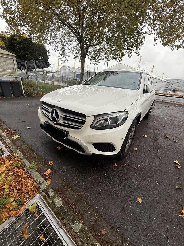 Gebraucht Mercedes GLC220 170 PS (125 kW) 2017 Weiß SUV