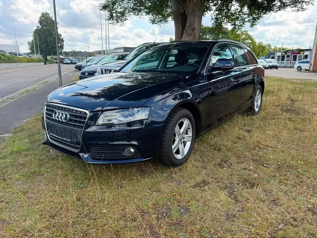 Gebraucht Audi A4 Ambiente 160 PS (117 kW) 2008 Schwarz Kombi