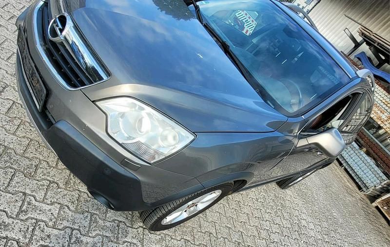 Grau Gebraucht 2008 Opel Antara SUV | 2.790 € (Guter Preis) - Bild 1/4
