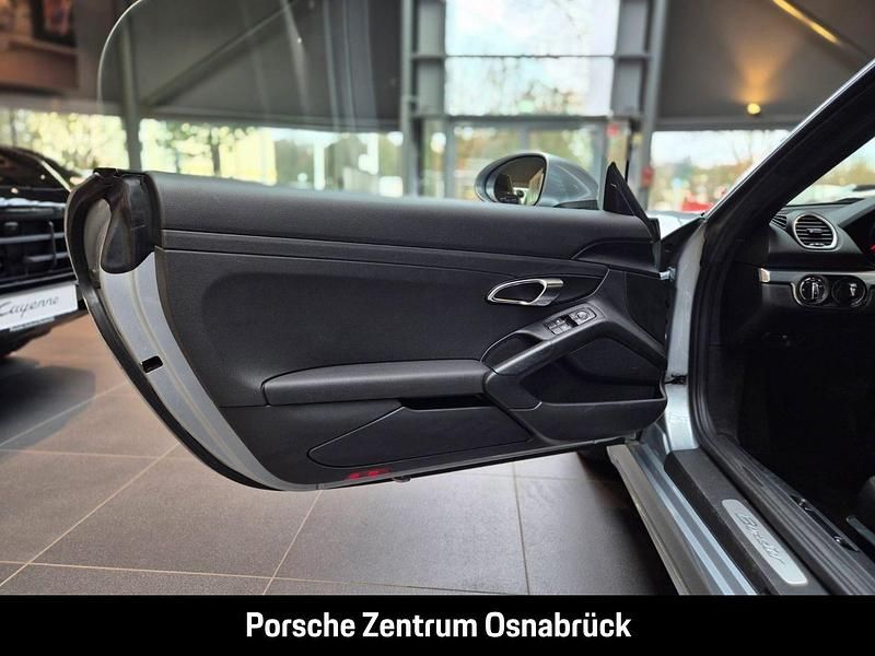 Gebraucht Porsche 718 Boxster 300 PS (220 kW) 2019 Frozenberrymetallic Cabrio
