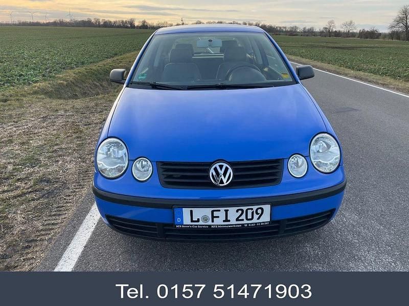 Gebraucht VW Polo 64 PS (47 kW) 2002 Blau Kleinwagen