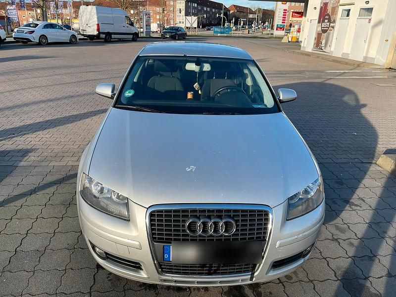 Grau Gebraucht 2005 Audi A3 Kombi | 4.100 € (Fairer Preis) - Bild 1/4
