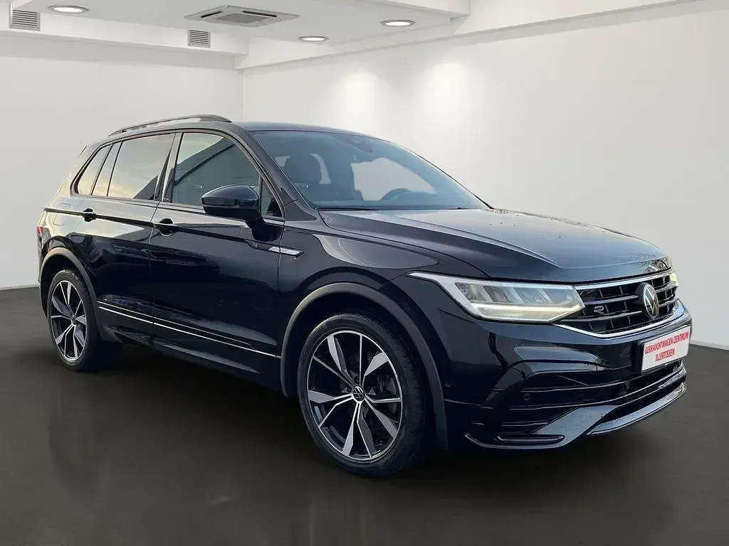 Gebraucht VW Tiguan R-line 200 PS (147 kW) 2023 Schwarz SUV