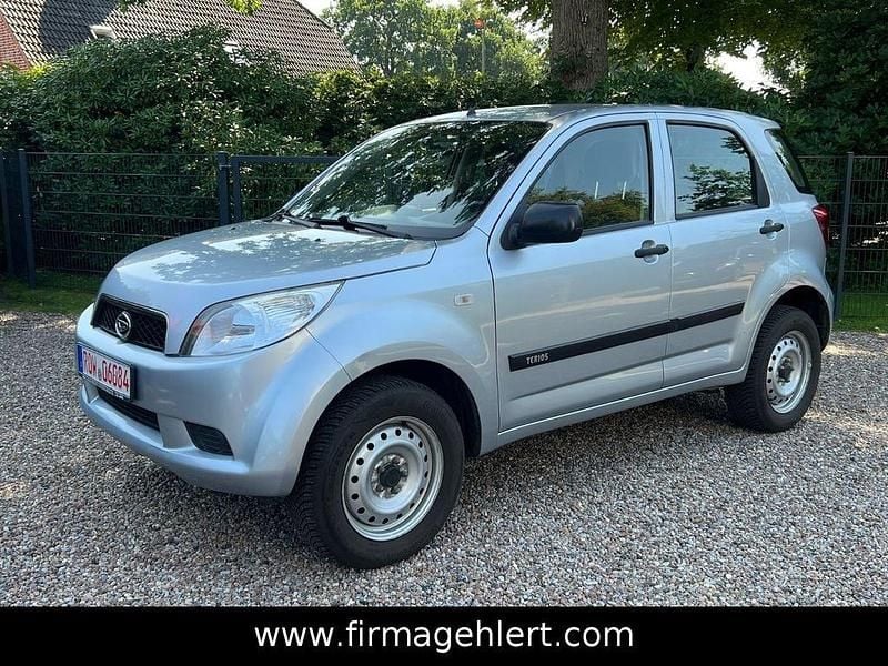Silber Gebraucht 2007 Daihatsu Terios SUV | 8.450 € (Teuer) - Bild 1/4
