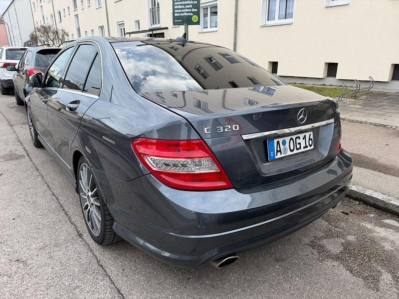 Gebraucht Mercedes C320 Avantgarde 224 PS (164 kW) 2007 Grau Limousine