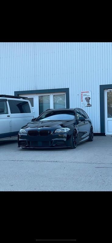 Schwarz Gebraucht 2010 BMW 530 Kombi | 9.800 € (Etwas zu teuer) - Bild 1/4