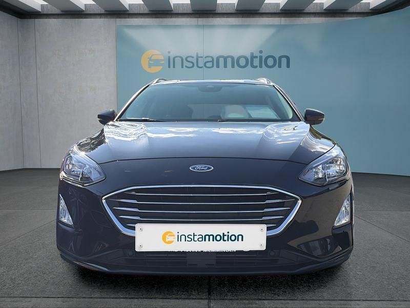 Używany Ford Focus Titanium 182 KM (133 kW) 2022 Czarny Kombi