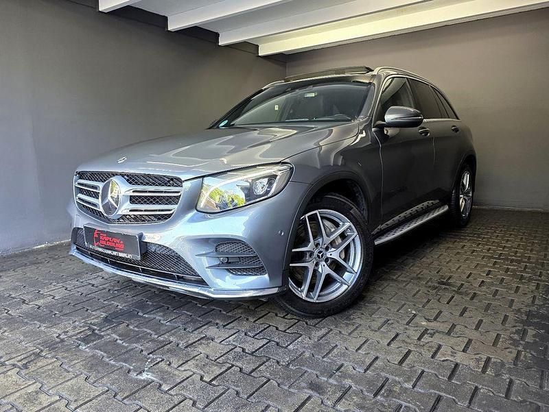 Grau Gebraucht 2017 Mercedes GLC350 AMG line SUV | 29.990 € (Fairer Preis) - Bild 1/4