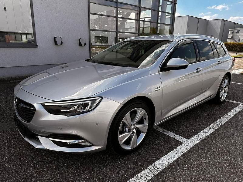 Silber Gebraucht 2017 Opel Insignia Business Kombi | 12.900 € (Fairer Preis) - Bild 1/4