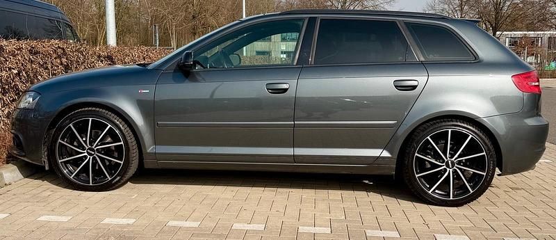 Gebraucht Audi A3 S-Line 125 PS (91 kW) 2012 Grau Kleinwagen