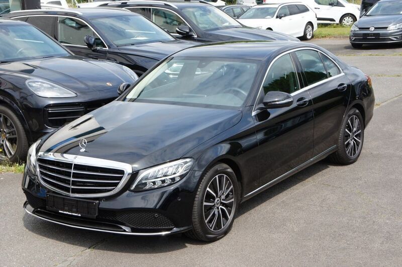 Schwarz Gebraucht 2021 Mercedes C200 Exclusive Limousine | 25.888 € (Fairer Preis) - Bild 1/4