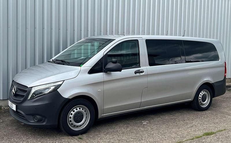 Gebraucht Mercedes Vito 163 PS (119 kW) 2020 Brillantsilber metallic Van