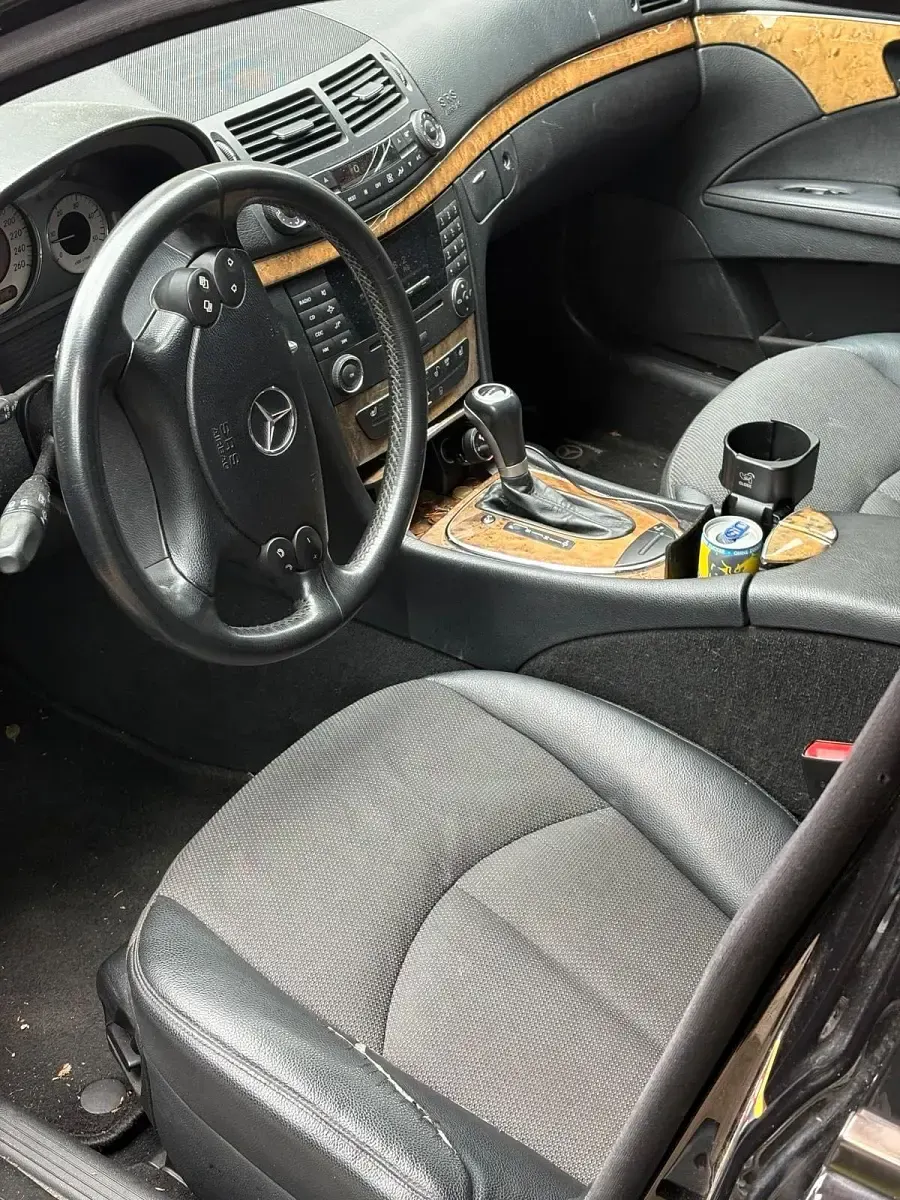 Gebraucht Mercedes E320 224 PS (164 kW) 2009 Schwarz Limousine