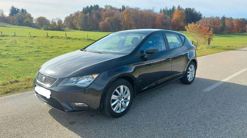 Second-hand Seat Leon Reference 105 CP (77 kW) 2014 Negru Berlinǎ