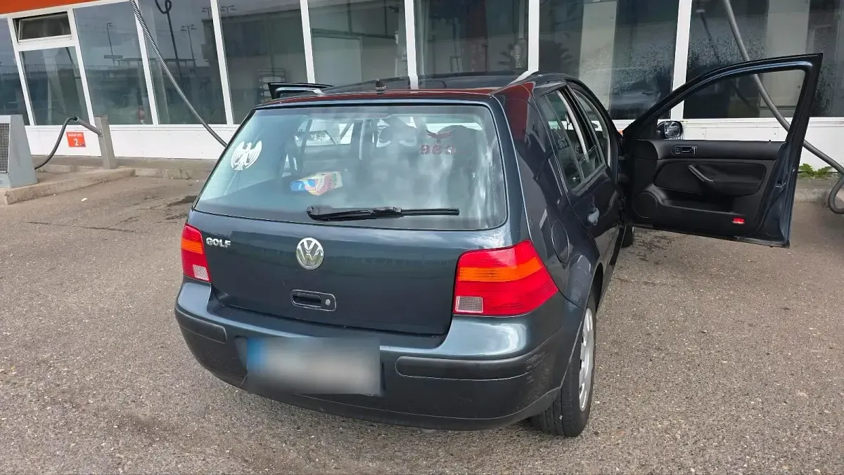 Gebraucht VW Golf VIII 75 PS (55 kW) 2026 Schwarz Kleinwagen