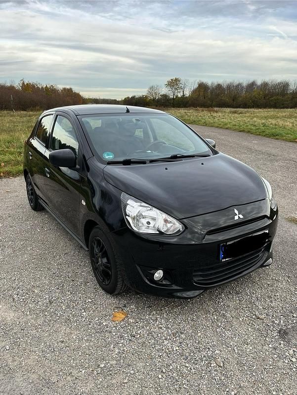 Schwarz Gebraucht 2014 Mitsubishi Space Star Kleinwagen | 5.500 € (Teuer) - Bild 1/4