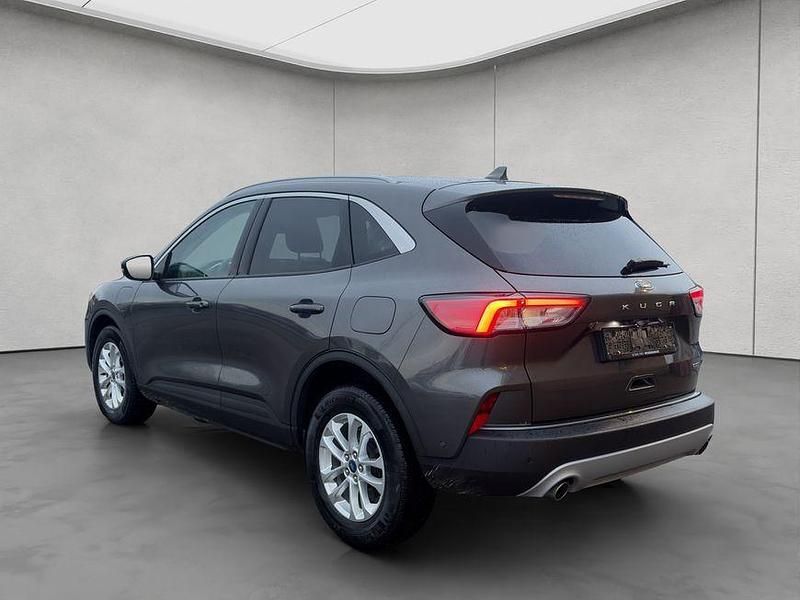 Używany Ford Kuga Titanium 152 KM (111 kW) 2022 Szary SUV