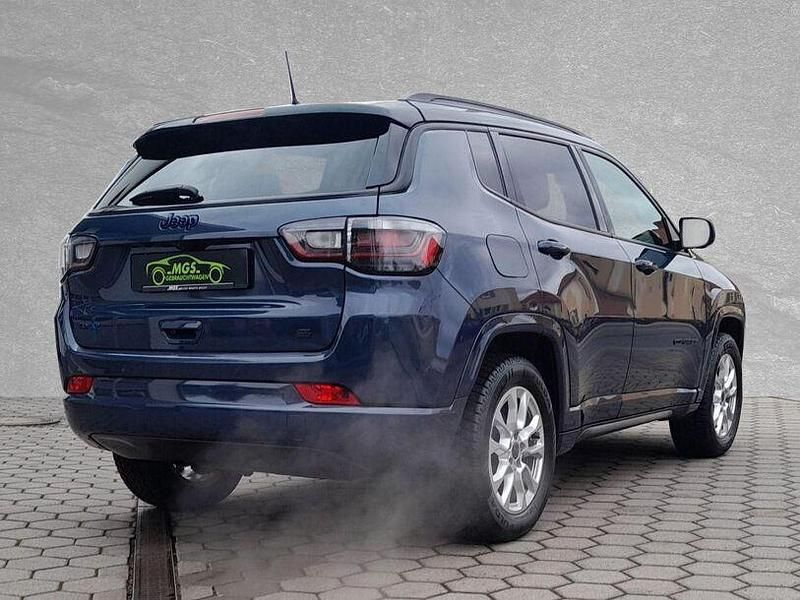 Gebraucht Jeep Compass Limited 241 PS (177 kW) 2023 Alpine white SUV