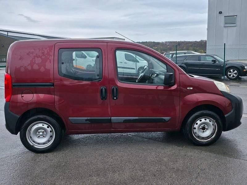 Gebraucht Citroën Nemo Attraction 73 PS (53 kW) 2013 Rot Van / Kleinbus