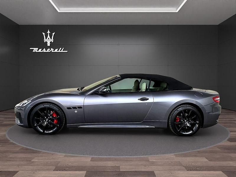 Gebraucht Maserati GranCabrio 460 PS (338 kW) 2019 Grau Cabrio