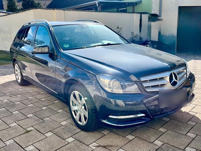 Gebraucht Mercedes C200 184 PS (135 kW) 2012 Grau Kombi