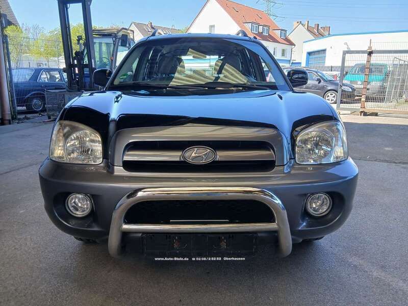 Schwarz Gebraucht 2006 Hyundai Santa Fe GLS SUV | 3.800 € (Etwas zu teuer) - Bild 1/4