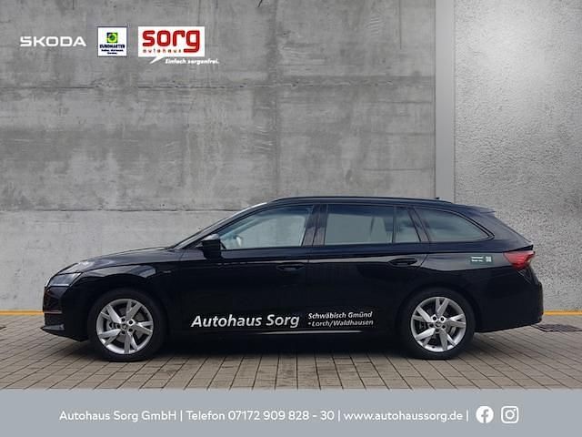 Gebraucht Skoda Octavia 204 PS (150 kW) 2025 Blackmagic perleffekt Kombi