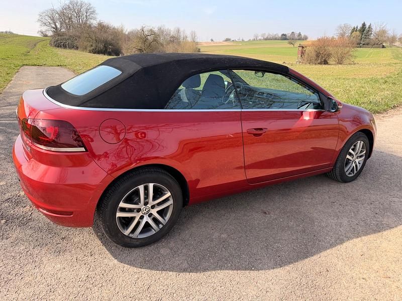 Gebraucht VW Golf Cabriolet 105 PS (77 kW) 2015 Rot Cabrio