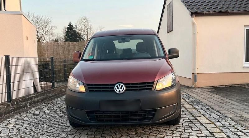 Usata VW Caddy 102 CV (75 kW) 2015 Rosso Monovolume