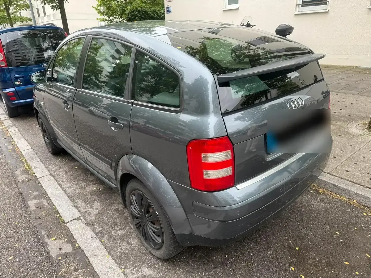 Gebraucht Audi A2 75 PS (55 kW) 2004 Grau Kleinwagen