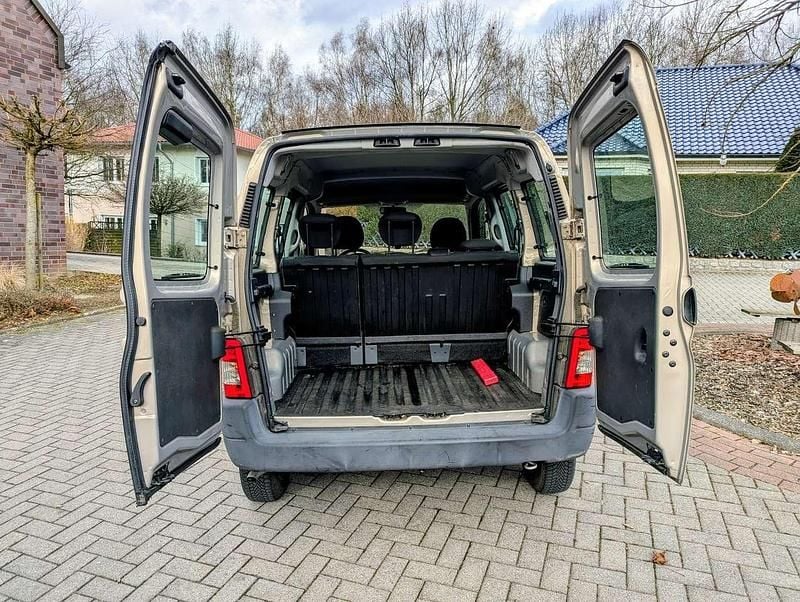 Gebraucht Citroën Berlingo 75 PS (55 kW) 2009 Beige Van / Kleinbus